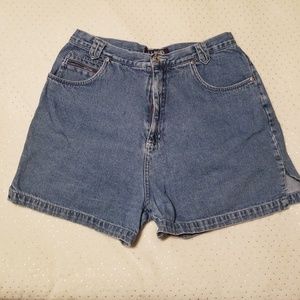 90's vintage highrise denim shorts